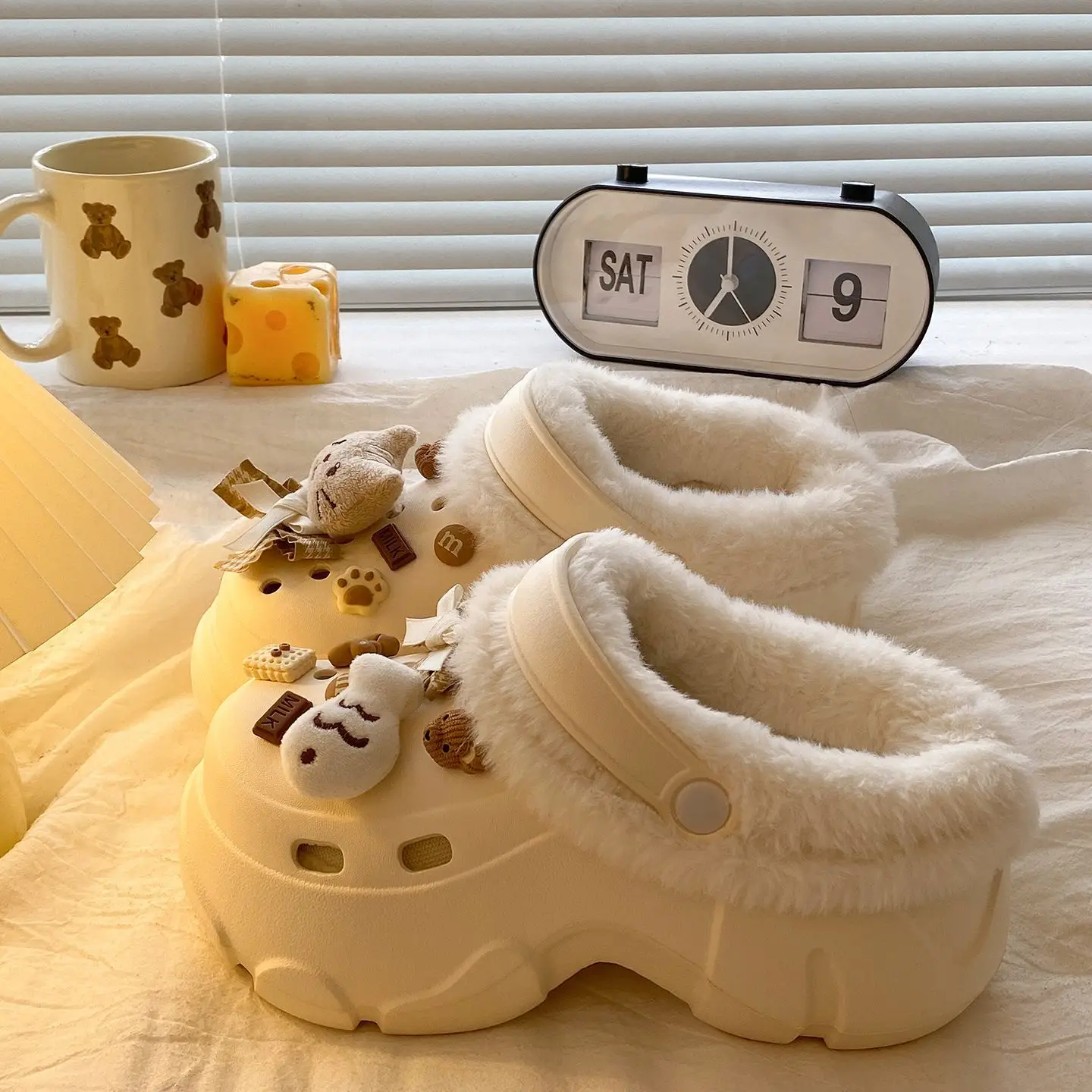 New Winter Soft Cotton Slippers with Arch Support Clogs - Image 7
