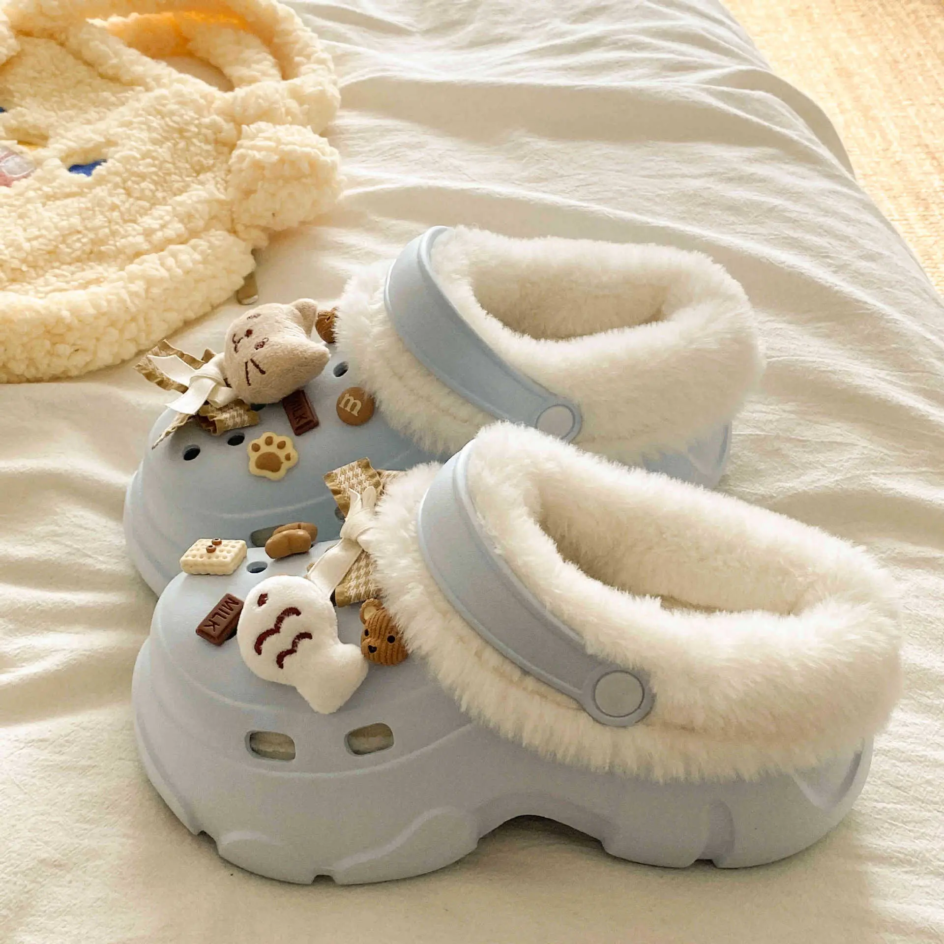 New Winter Soft Cotton Slippers with Arch Support Clogs - Image 3