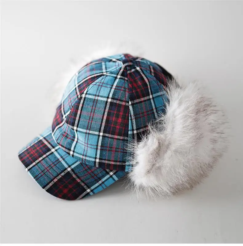 Women Plaid Windproof Cap Winter Warm Ear Protection — feature 2