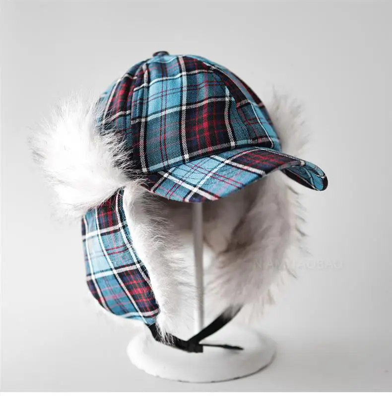 Women Plaid Windproof Cap Winter Warm Ear Protection — feature 3