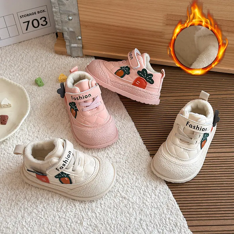 Baby Autumn and Winter Velvet Shoes 1-3-4 Years Old Baby Soft-Soled Toddler Shoes 2 Boys' Leather-Covered Cotton Shoes Girls One and a Half Years Old