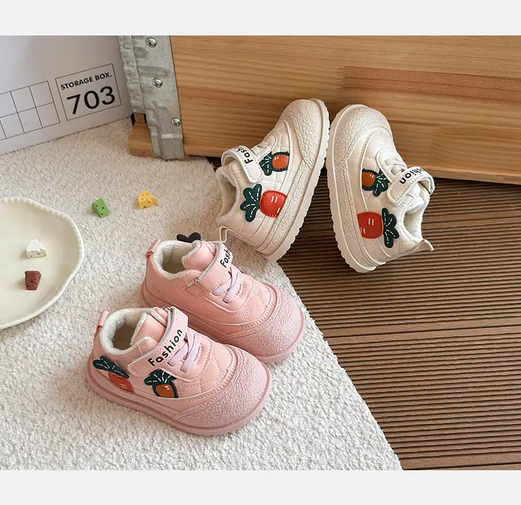 Baby Autumn and Winter Velvet Shoes 1-3-4 Years Old Baby Soft-Soled Toddler Shoes 2 Boys' Leather-Covered Cotton Shoes Girls One and a Half Years Old — feature 7