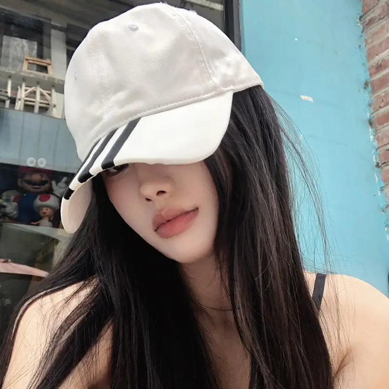 Women Straw Cap Duckbill Style Baseball Cap White