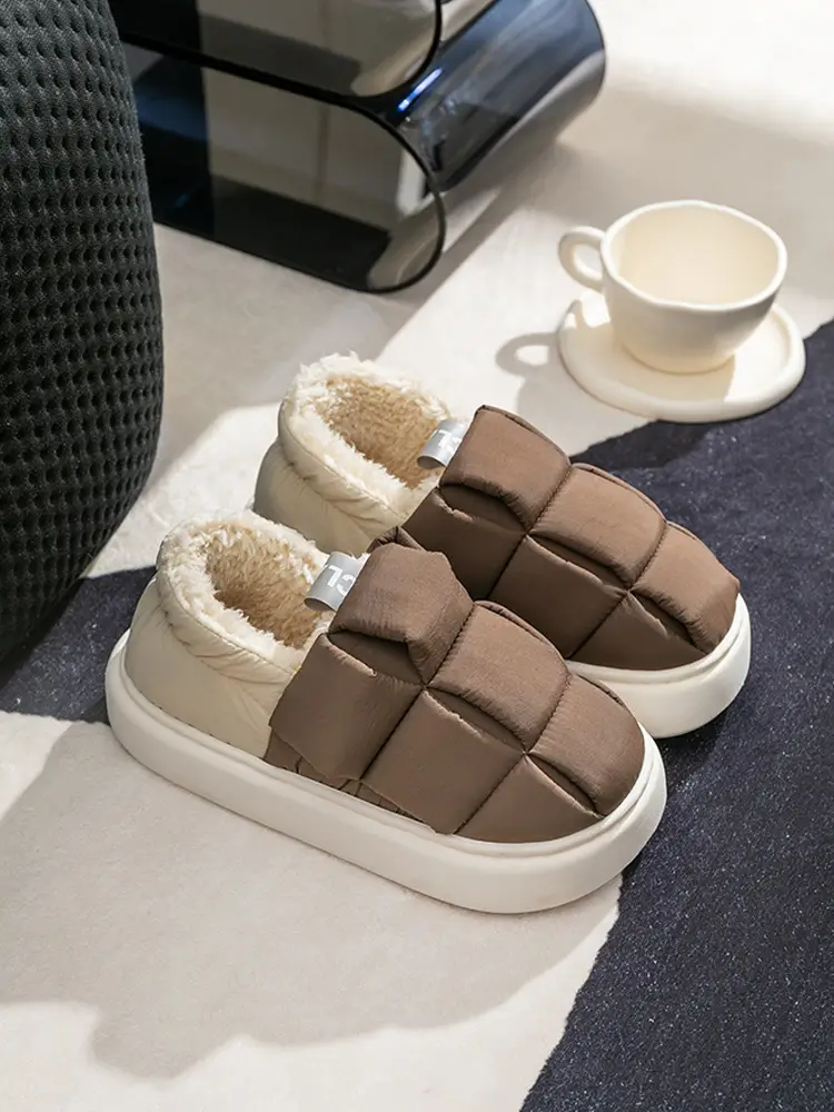 Women Winter Cartoon Cotton Slippers White Non-Slip - Image 4