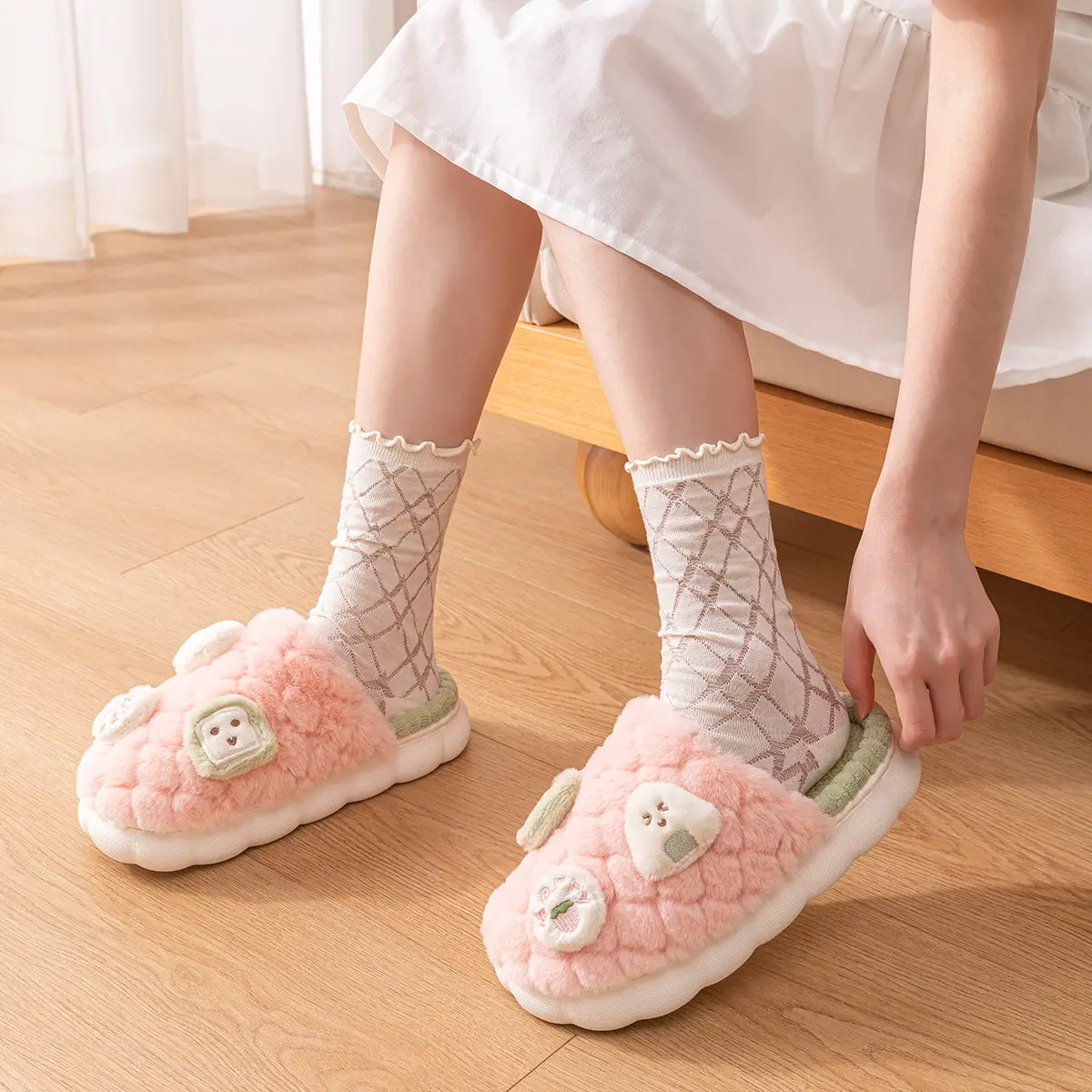 Cotton Plush Slippers Women Winter Warm Non-Slip 2025 - Image 6