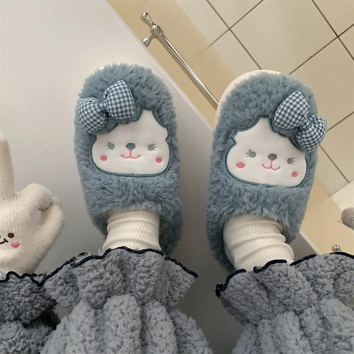 Winter Korean Style Soft Plush Slippers for Girls