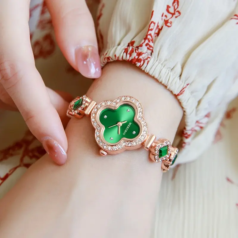 Live Broadcast Hot-Selling Fashion Four-Leaf Clover Bracelet Quartz Watch Emerald Ladies Watch Women's Watch Manufacturer Wholesale