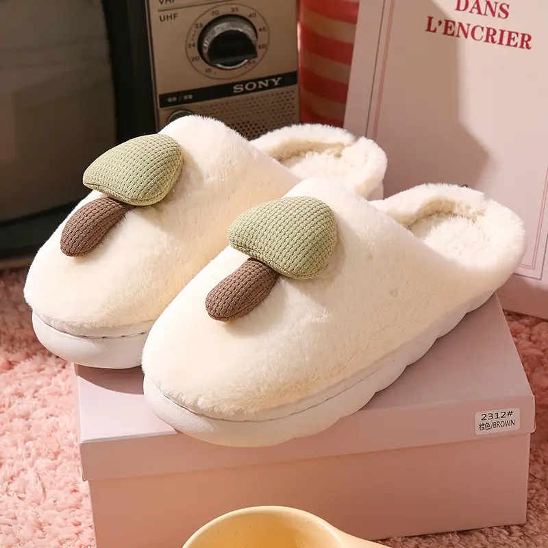 Women's Winter Warm Cotton Slippers 2025 New Indoor Home Non-Slip Plush Maternity Shoes with Extra Fleece and Thick Sole - Image 2