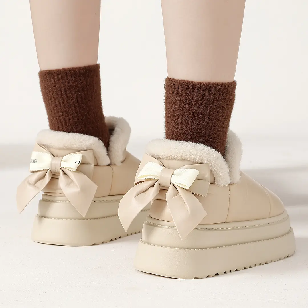 Women's Waterproof Snow Boots for Winter Outer Wear Thick-Soled Non-Slip Indoor Home Plush Warm Bag Heel Cotton Shoes for Men Wholesale - Image 6