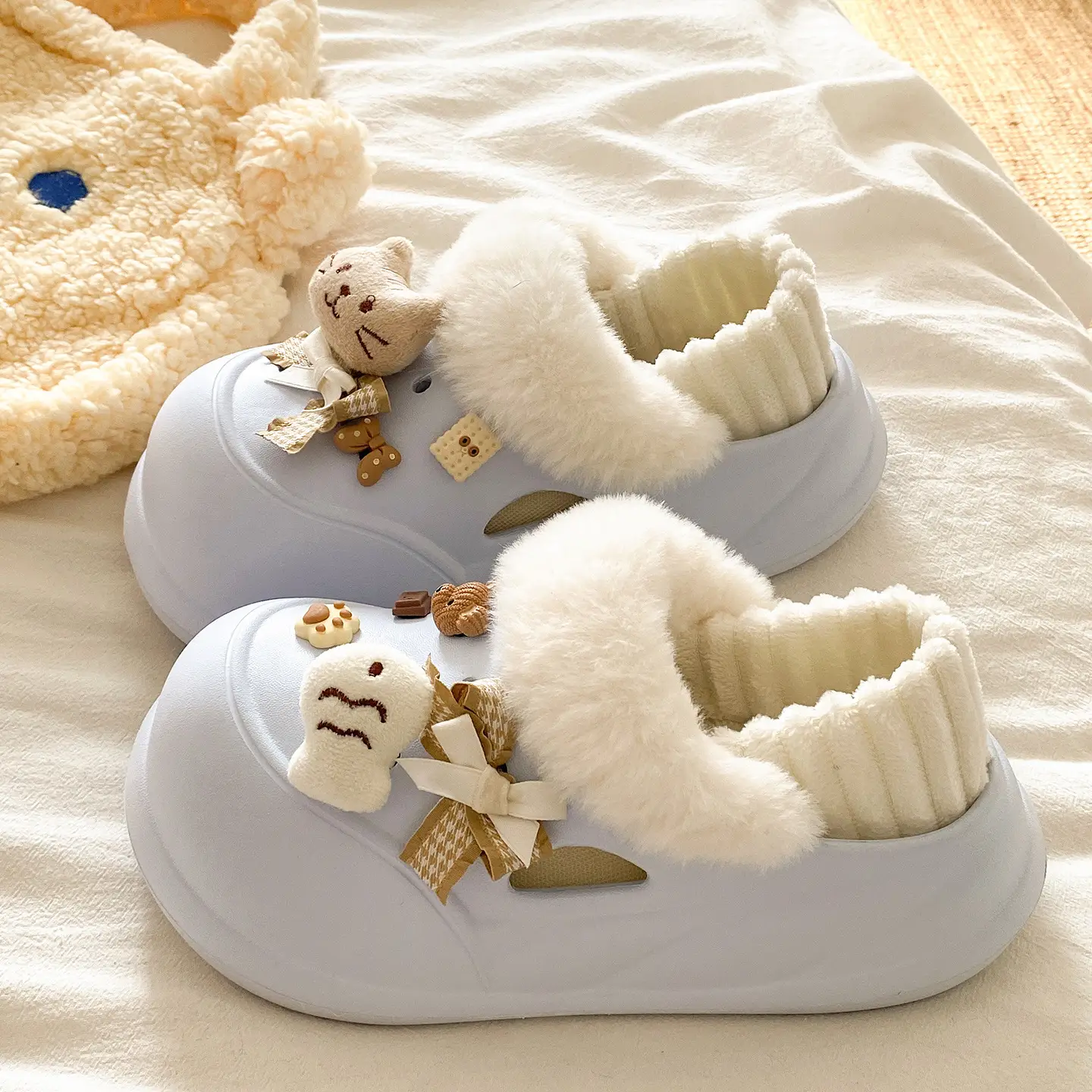 Women Warm Cat Fish Soft Slippers White Blue - Image 3