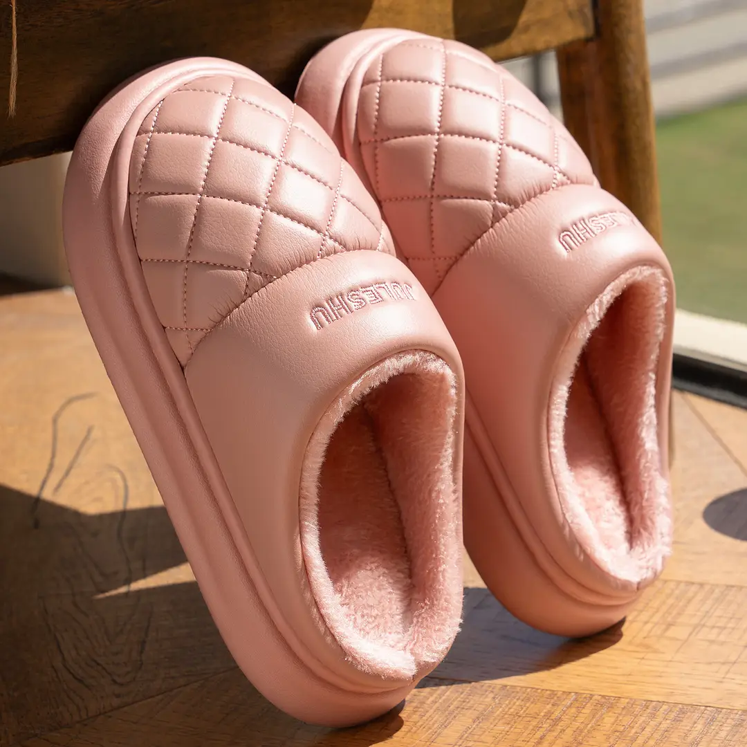 Waterproof Cotton Slippers for Men's Home Autumn and Winter Indoor Non-Slip Home Couple Warm Leather Cotton Slippers Men's Thick-Soled Leather Slippers - Image 3