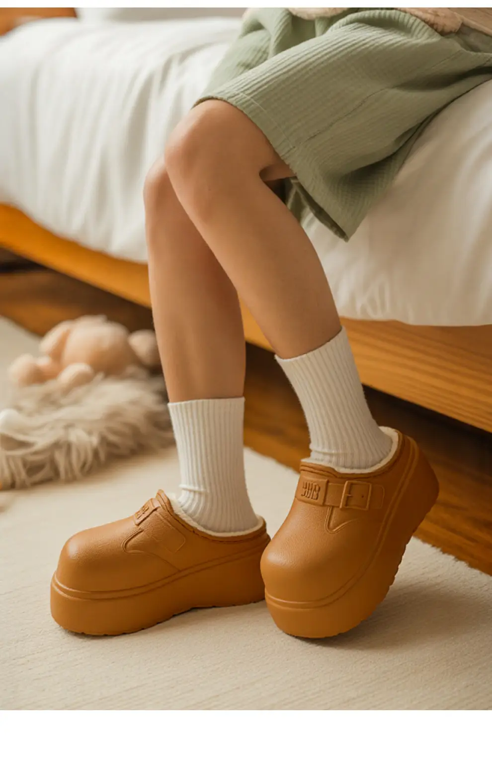 Women's Thick-Soled Waterproof Cotton Slippers for Outdoor Wear, Winter Plush Warm Indoor Home Slippers, Women's Closed-Toe Cotton Slippers Wholesale — feature 11