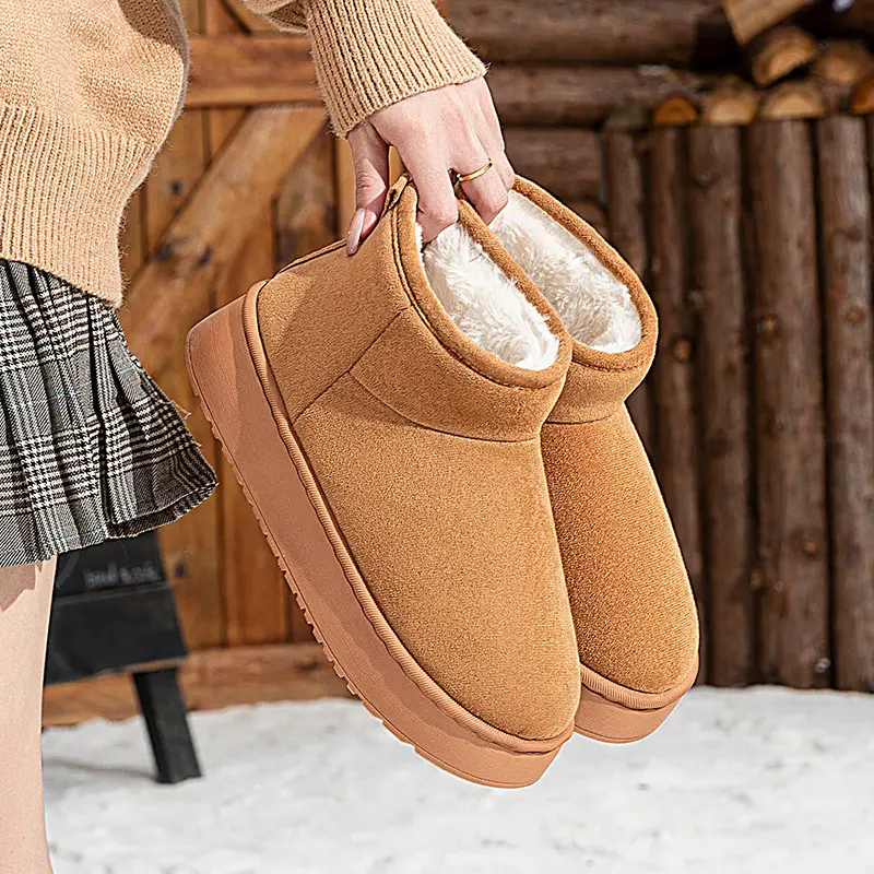 Winter Thick-Soled Warm Snow Boots for Women, Indoor and Home, Non-Slip, Velvet and Thickeneded Outer Wear, Fashionable and Versatile Short-Cylinder Cotton Shoes - Image 4