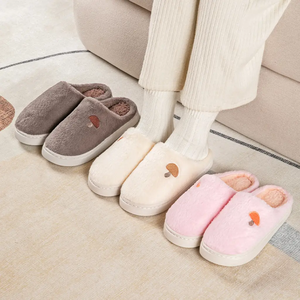 Plush Cotton Slippers for Autumn and Winter Indoor Home Use, Thick-Soled Plush Slippers, New Closed-Toe Warm Artifact Home Maternity Shoes - Image 7