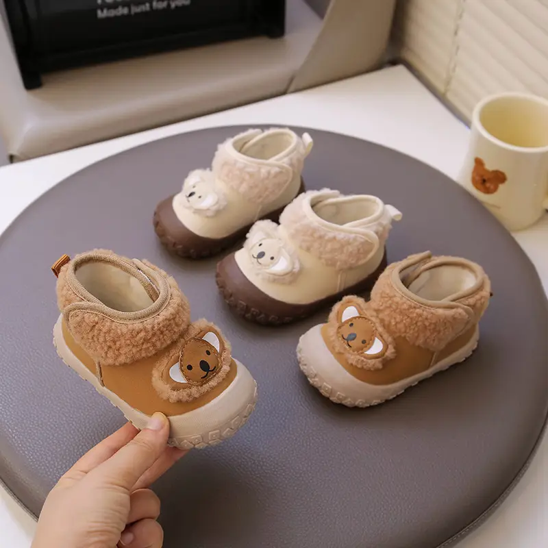 Winter Newborn Baby Cotton Shoes, Warm Shoes and Socks, 6-12 Months Baby Toddler Shoes, Soft Sole Infant Shoes Fleece-Lined