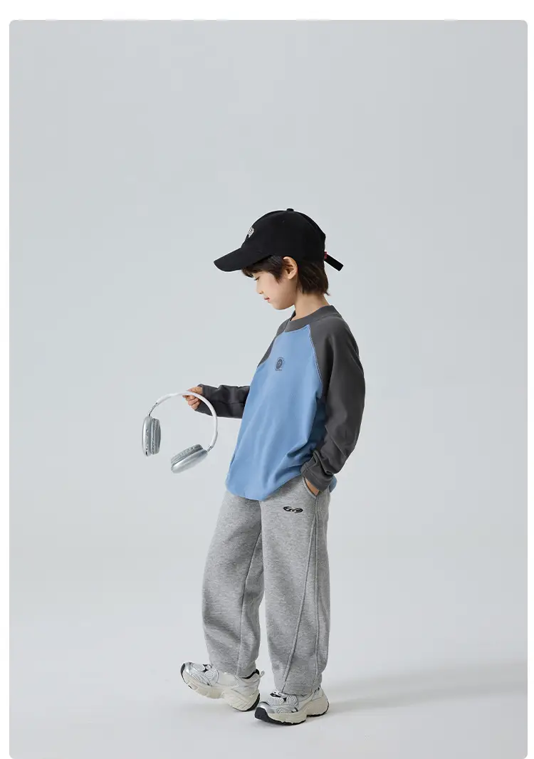 Kids Winter German Velvet T-Shirt with Backpack — feature 13