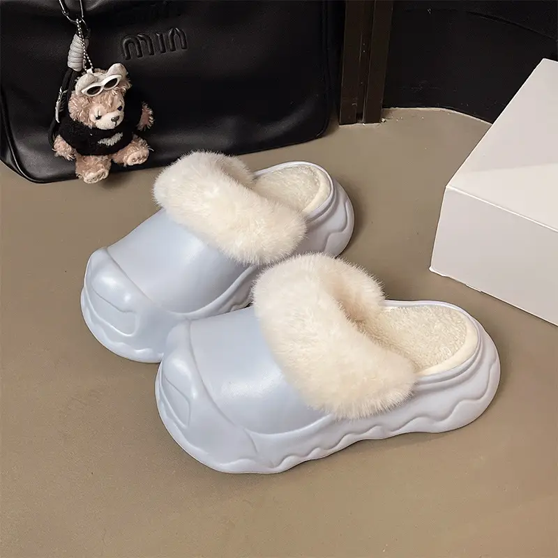 Autumn and Winter Fashion Simple Cloud Cotton Slippers with Closed Toe, Fleece-Lined, Thick-Soled, Versatile, Non-Slip, Waterproof Cotton Slippers for Women - Image 3