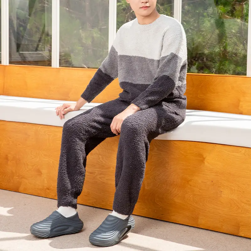 New Style Closed-Toe Waterproof Cotton Slippers with a Stepping-On-Clouds Feel, 2025 Home Cotton Shoes for Men and Women, Winter Warm Non-Slip Couple Cotton Slippers