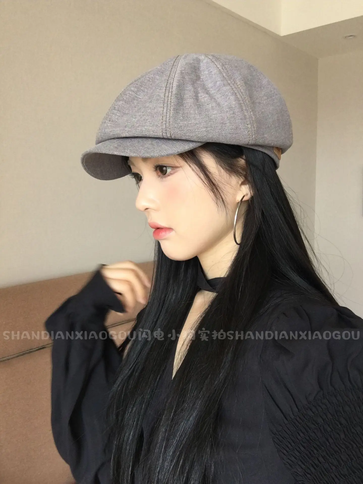 Women Retro Forward Peaked Cap Large Circumference Corduroy — feature 10