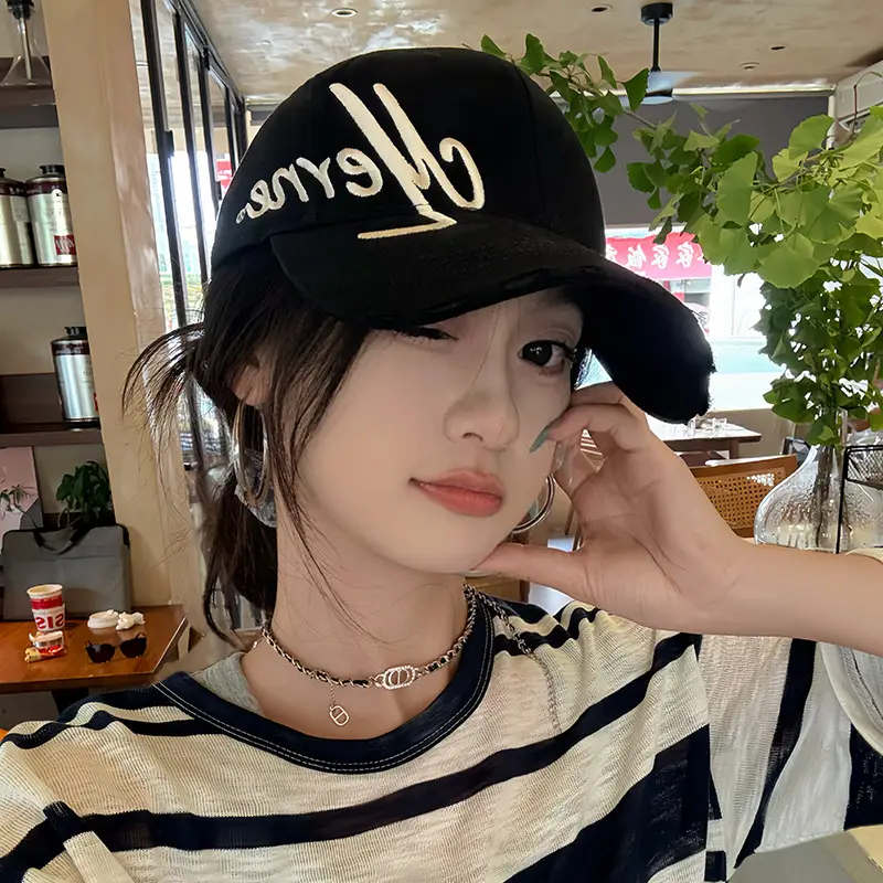 2025 Women Baseball Cap with Wide Brim & Sun Protection