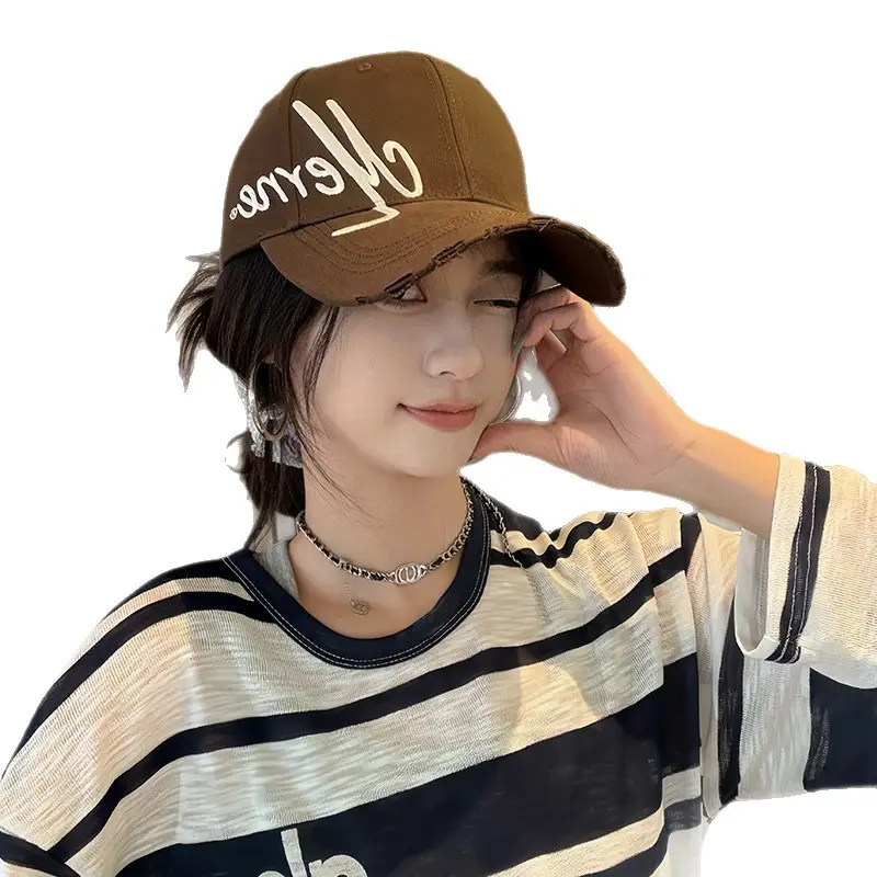 2025 Women Baseball Cap with Wide Brim & Sun Protection