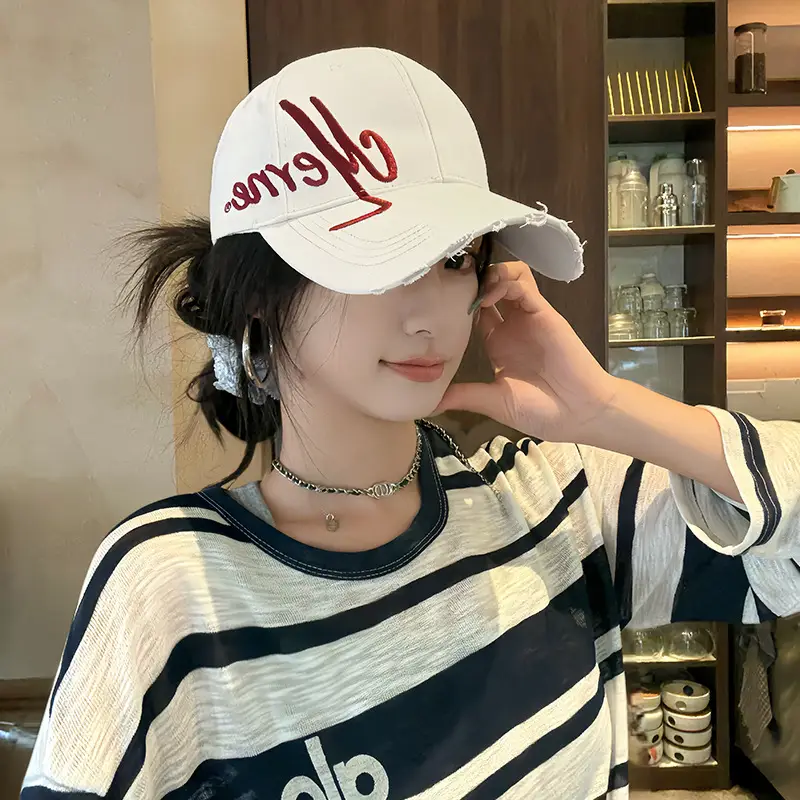 2025 Women Baseball Cap with Wide Brim & Sun Protection