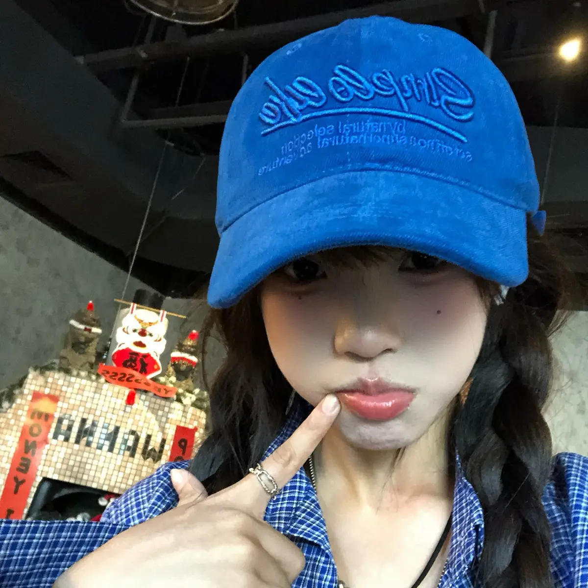 Blue Vintage Letter Embroidered Women's Baseball Cap with Wide Brim - Image 9