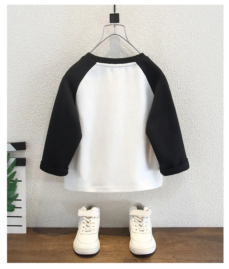 Boys Long Sleeve T-Shirt White Black Heart Print — feature 9