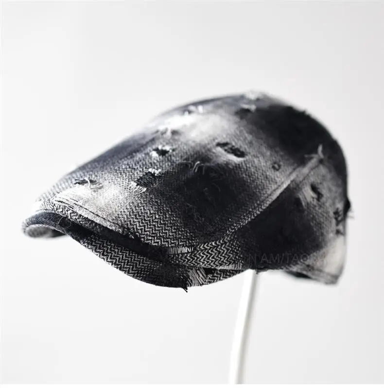 Retro Plaid Ripped Sunshade Cap for Men Women — feature 7
