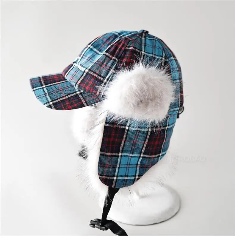 Men Women Plaid Fur Ear Traps Cap — feature 4
