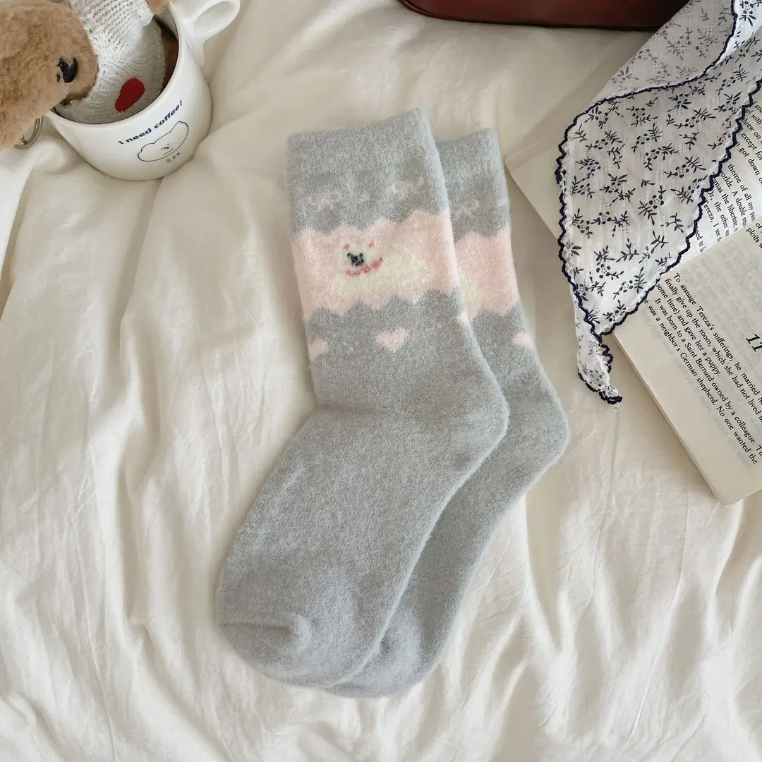 Soft and Fluffy Australian Wool Socks with Puppy Fur Balls, Women's Fabric Label Mid-Calf Socks, Autumn and Winter Thickened and Warm Mid-Calf Socks