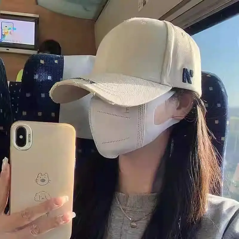 Women Face-Slimming Duckbill Cap with Wide Brim - Image 9