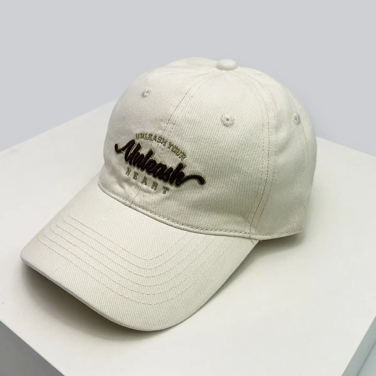 Men Women Sunshade Baseball Cap with Embroidery - Image 9