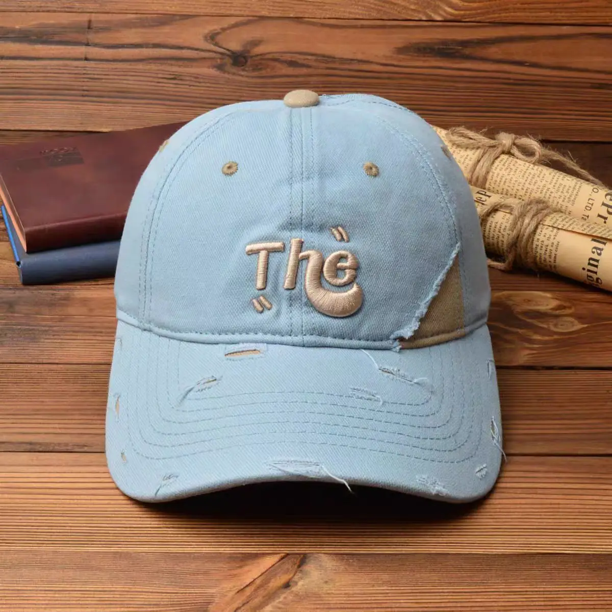 American Style Curved Brim Embroidered Letter Cap — feature 7