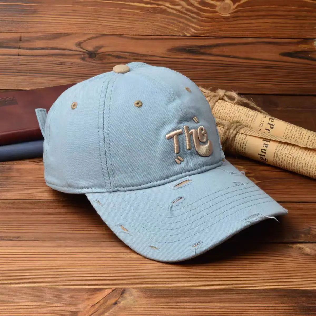 American Style Curved Brim Embroidered Letter Cap — feature 8