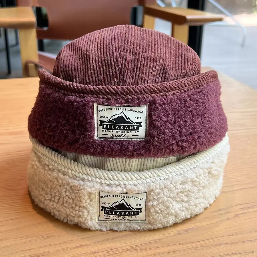 Women Warm Duckbill Cap with Reversible Embroidery - Image 6