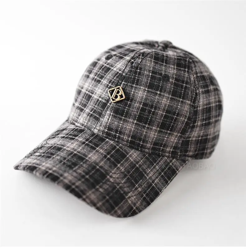 Men Plaid Baseball Cap with Logo — feature 6