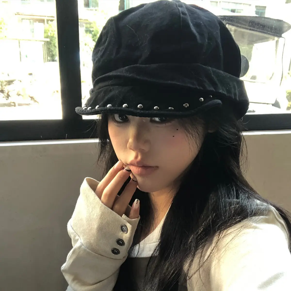 Vintage Women's Face-Slimming Beret Cap for Autumn - Image 6