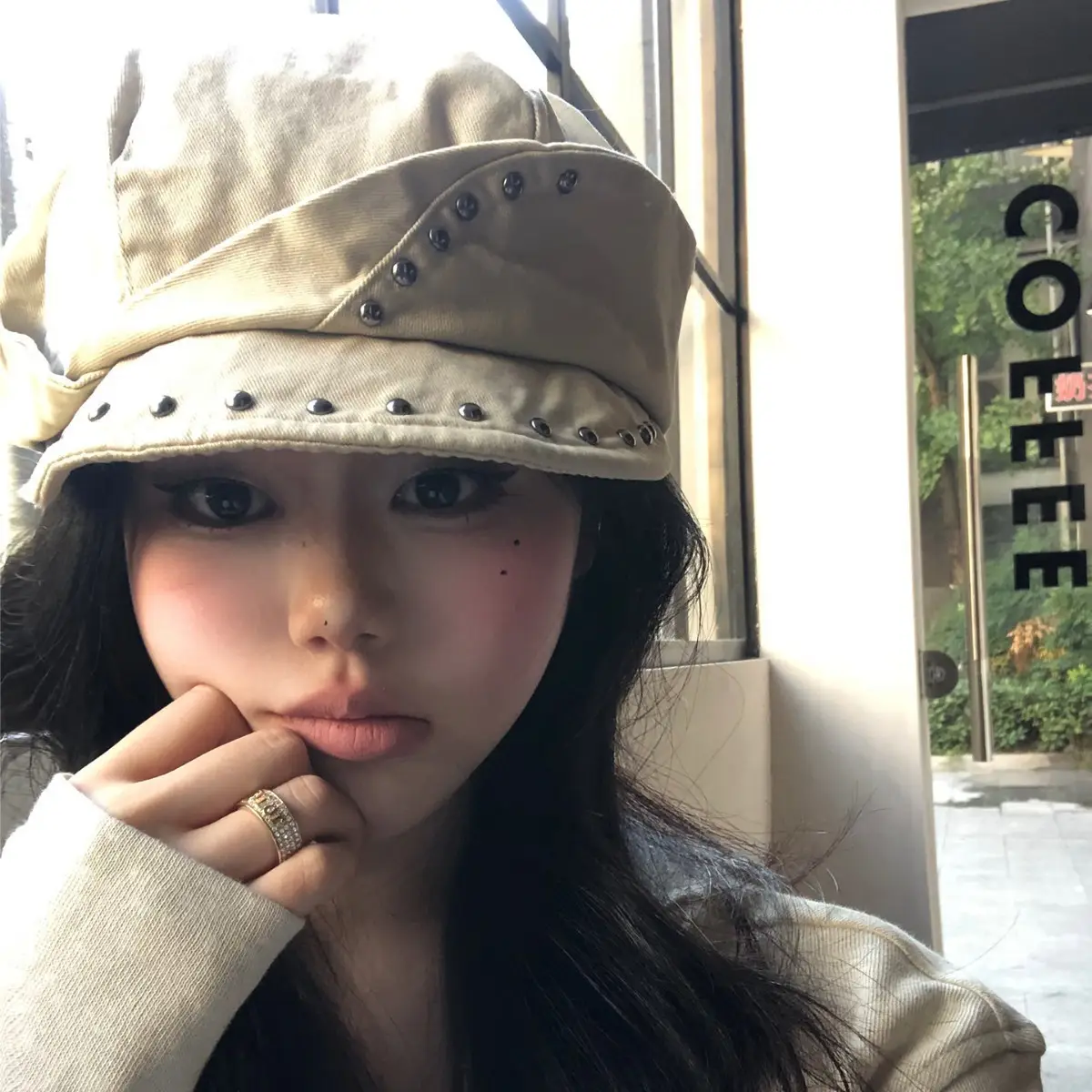 Vintage Women's Face-Slimming Beret Cap for Autumn - Image 8