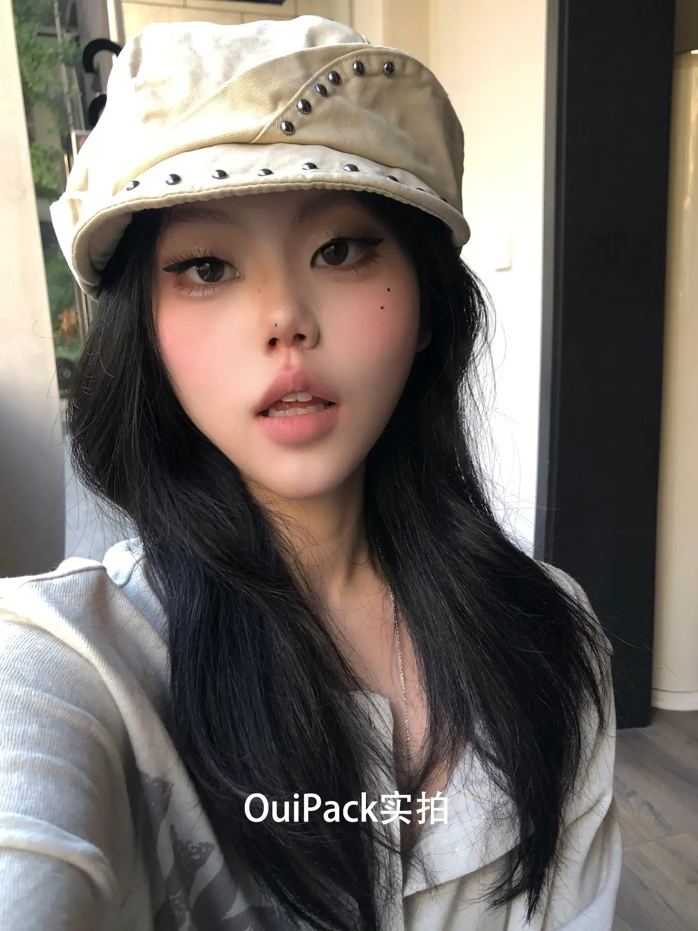 Vintage Women's Face-Slimming Beret Cap for Autumn — feature 3