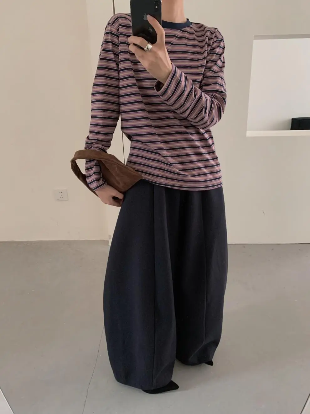 Women Striped Long Sleeve T-Shirt Brown Loose Fit — feature 4