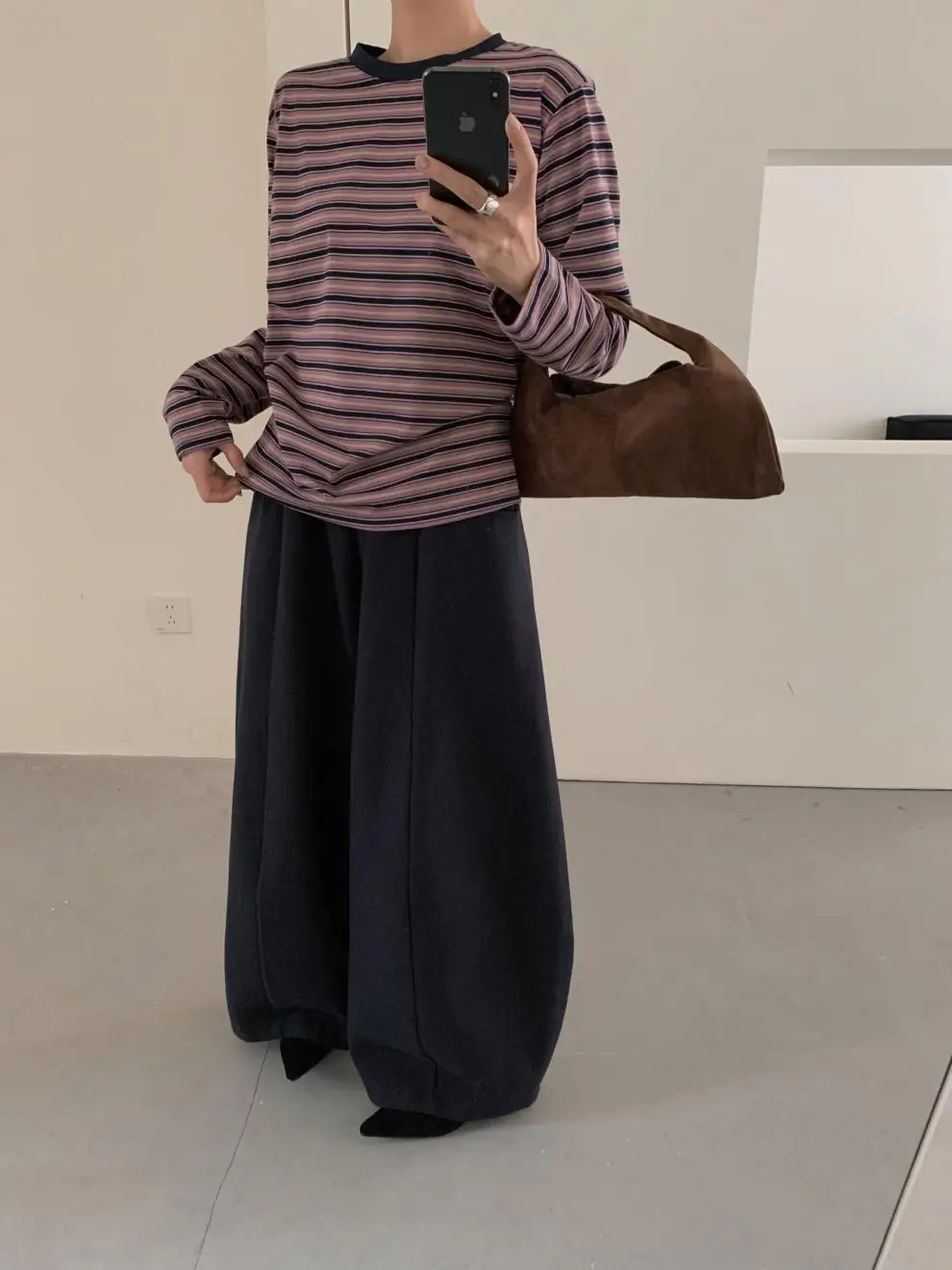Women Striped Long Sleeve T-Shirt Brown Loose Fit — feature 7