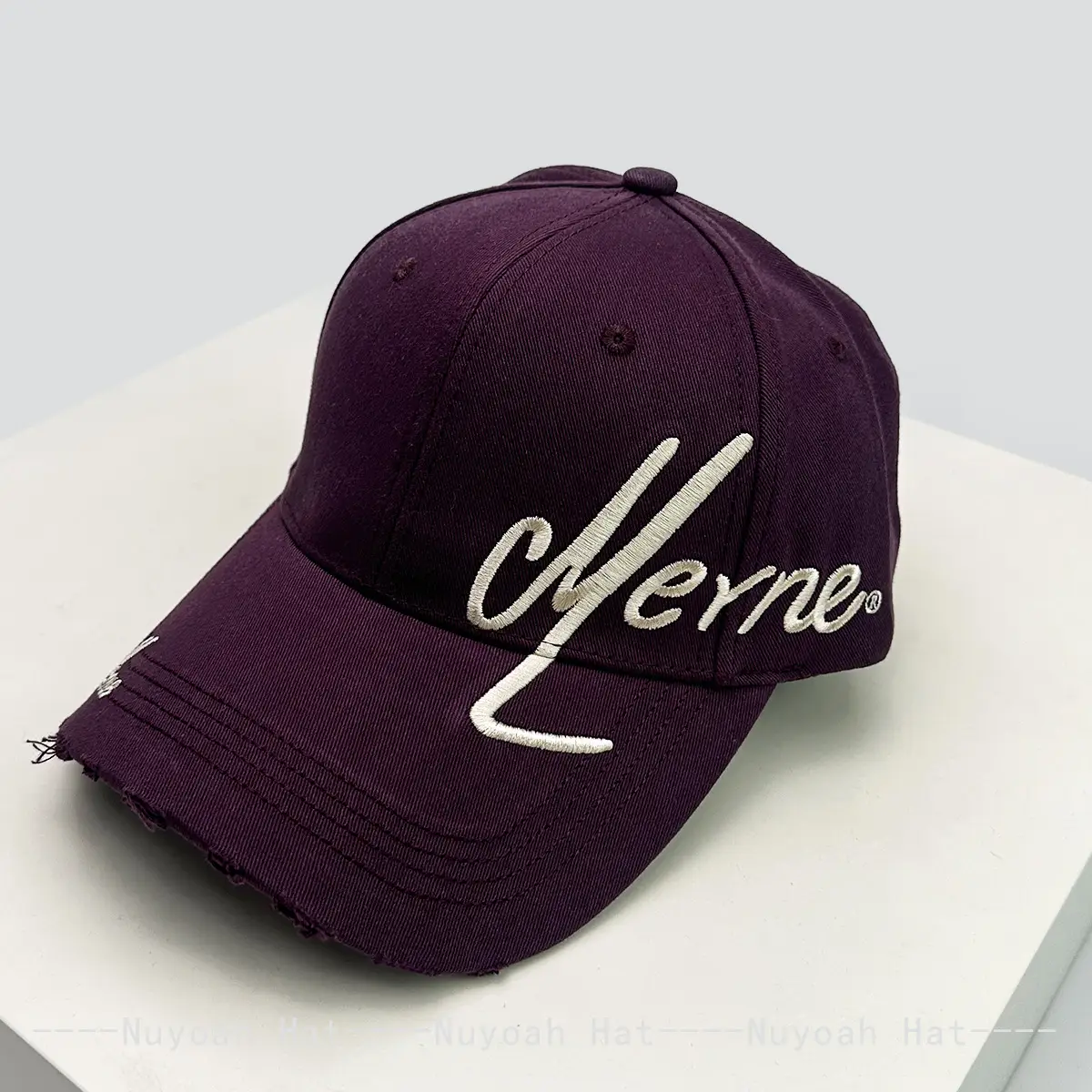 Women Maroon Embroidered Baseball Cap Sunshade - Image 3