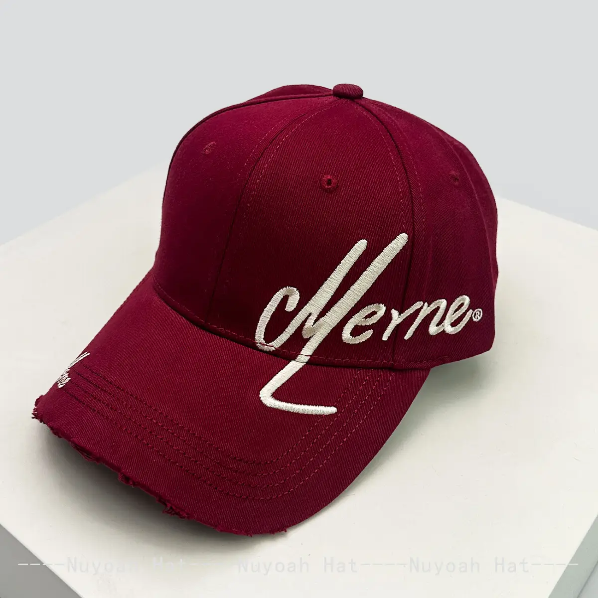 Women Maroon Embroidered Baseball Cap Sunshade - Image 4