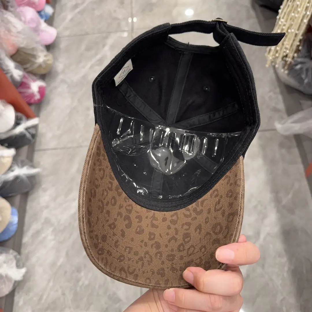 Women Leopard Print Baseball Cap Red Brown — feature 16
