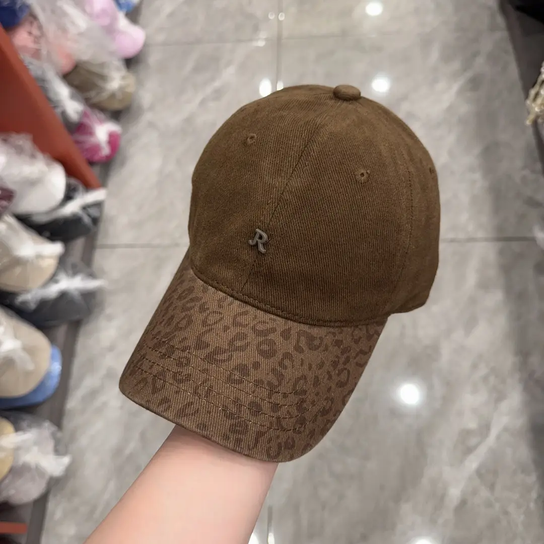 Women Leopard Print Baseball Cap Red Brown — feature 8