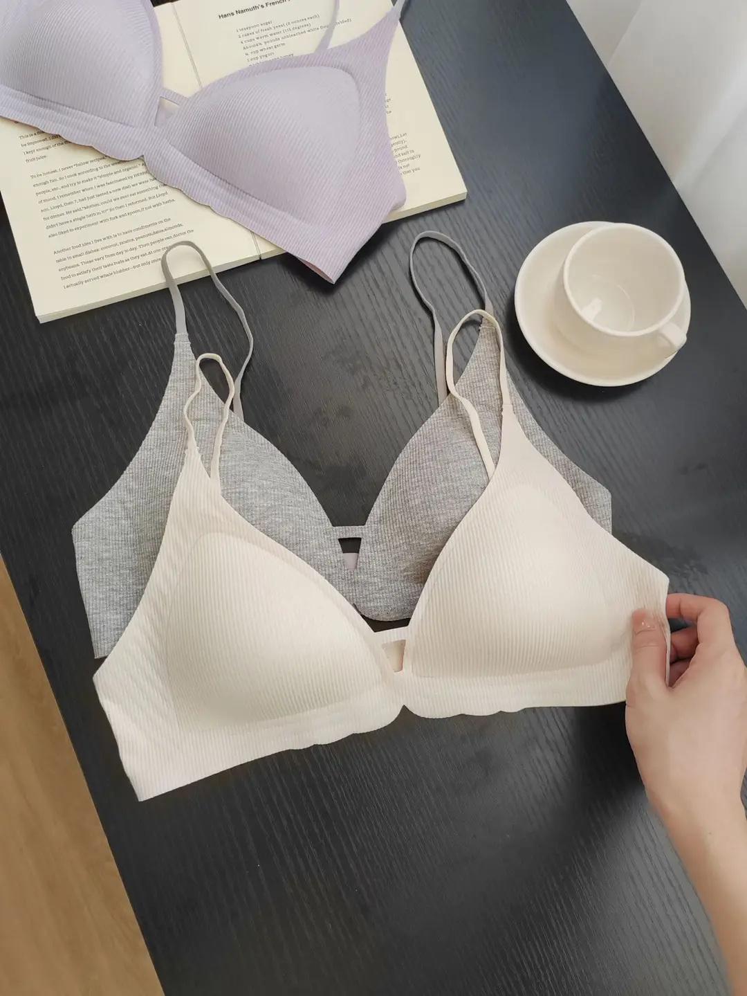 French Seamless Triangle Cup Bra, Thin, Comfortable and Breathable Small Breast Underwear — feature 15