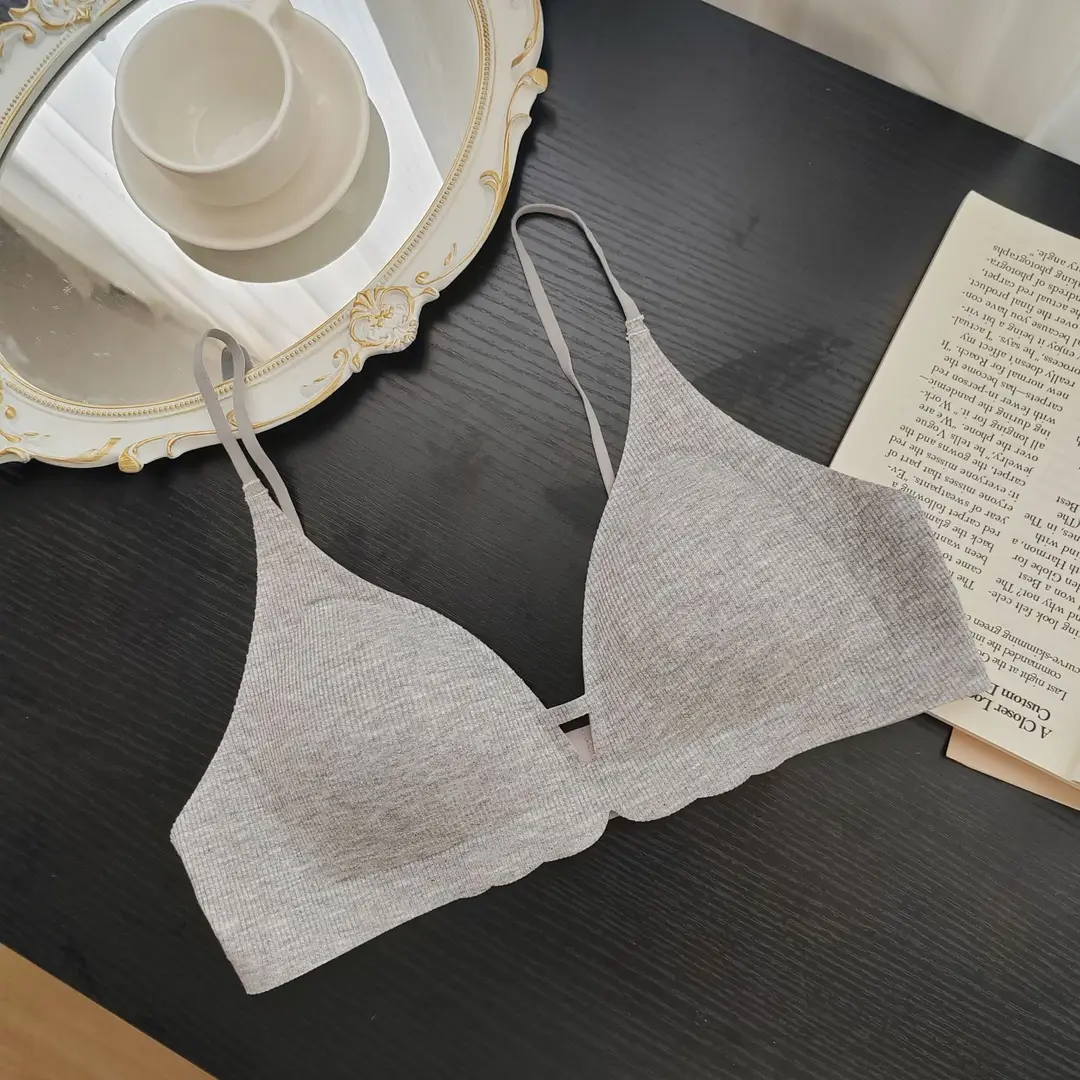 French Seamless Triangle Cup Bra, Thin, Comfortable and Breathable Small Breast Underwear