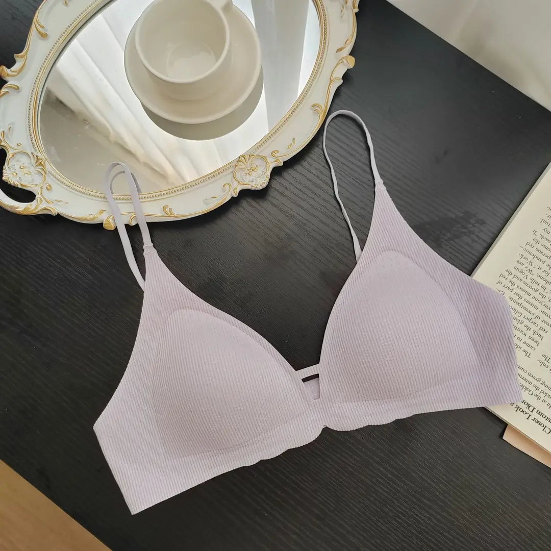 French Seamless Triangle Cup Bra, Thin, Comfortable and Breathable Small Breast Underwear