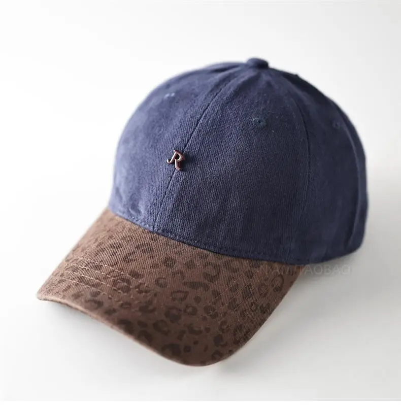 Leopard Print Baseball Cap for Men Women Brown Gray — feature 2